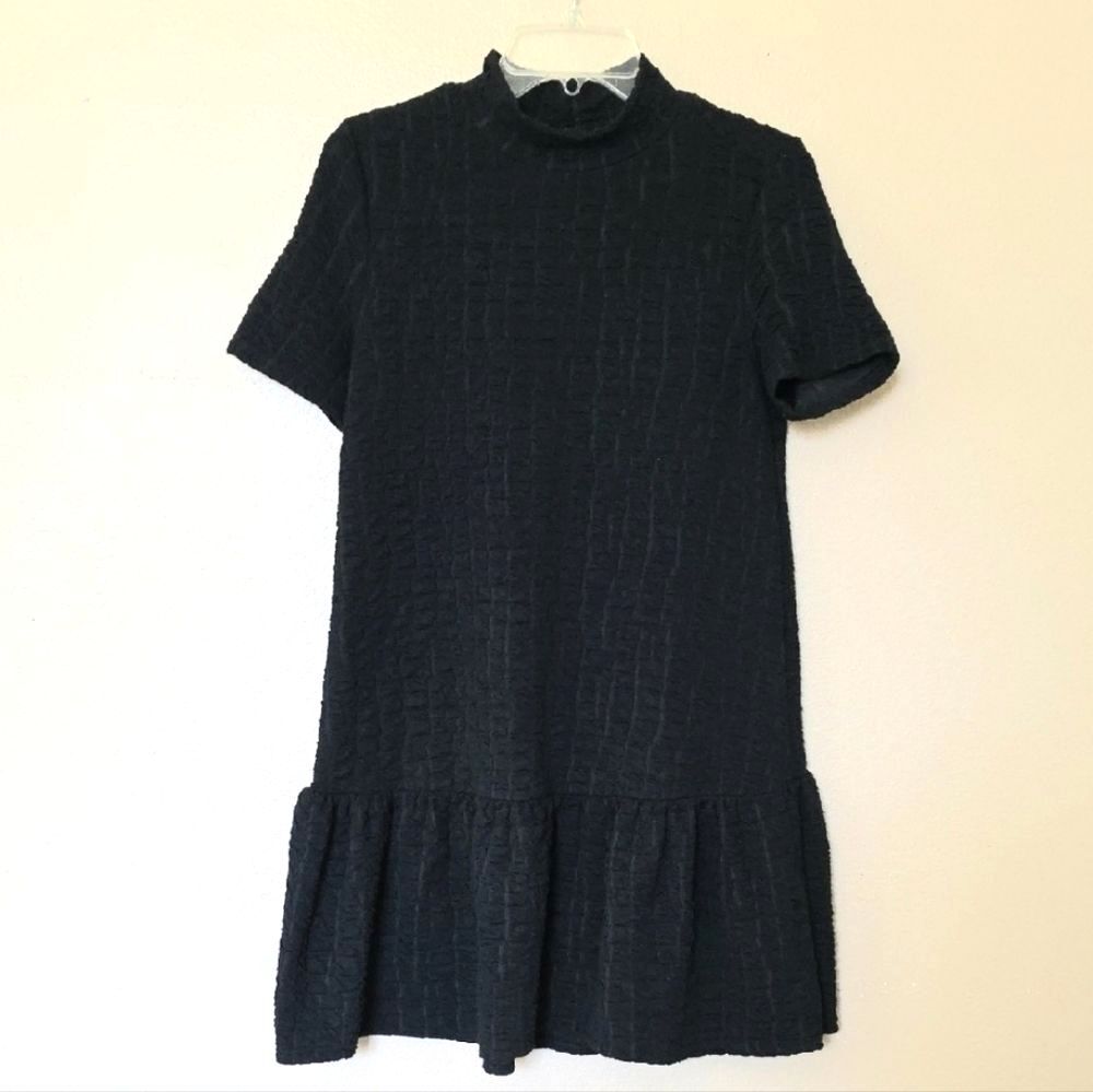 Zara Black Textured Mock Neck Tiered Dress Casual Fall - Size Small